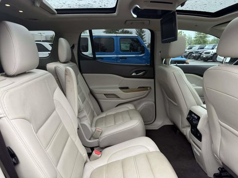 Used 2017 GMC Acadia Denali w/ Technology Package AWD/4WD image 16
