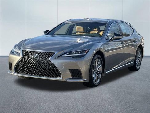 Used 2022 Lexus LS 500 AWD image 9