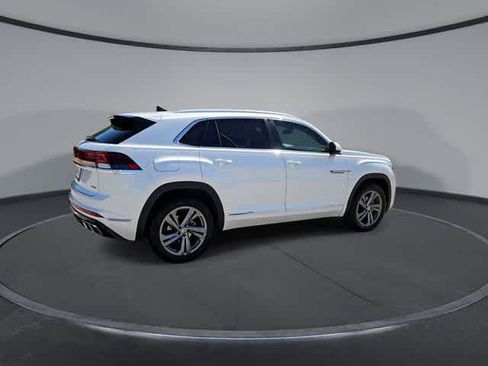 Used 2024 Volkswagen Atlas Cross Sport SEL R-Line AWD/4WD image 8