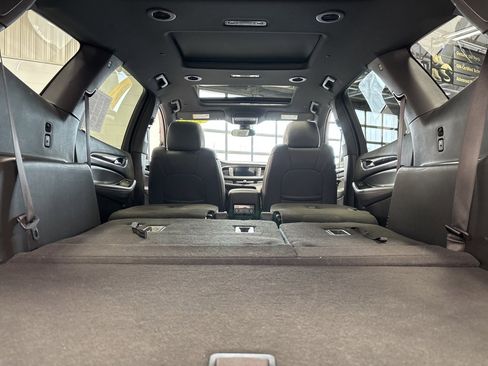 Used 2023 Buick Enclave Essence w/ Experience Buick Package image 37