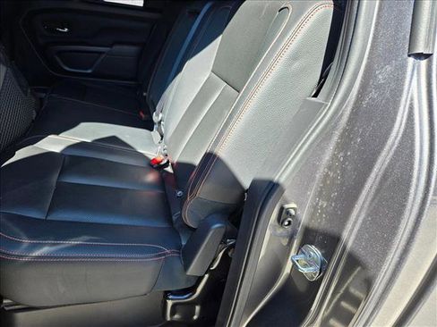 Used 2024 Nissan Titan PRO-4X w/ Pro-4x Convenience Package image 16