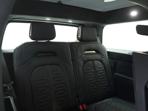 Used 2023 Rivian R1S Adventure image 11