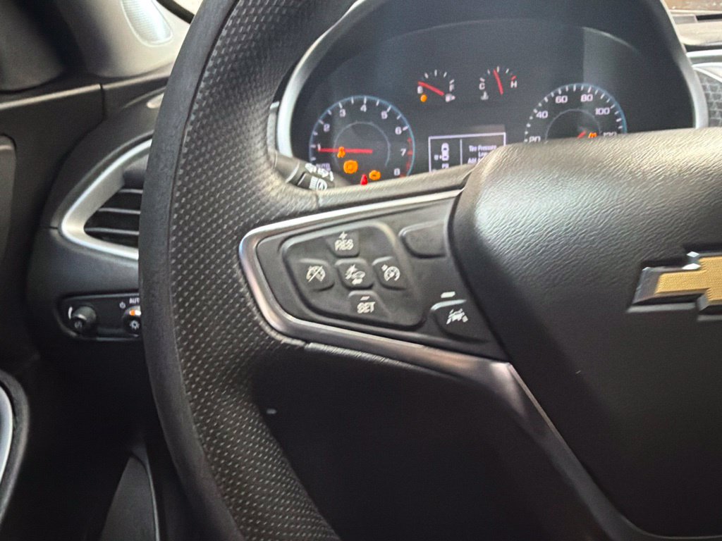 Used 2024 Chevrolet Malibu LT FWD image 17