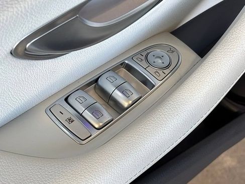 Certified 2022 Mercedes-Benz E 350 Sedan image 28