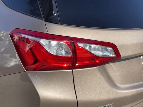 Used 2019 Chevrolet Equinox Premier image 7