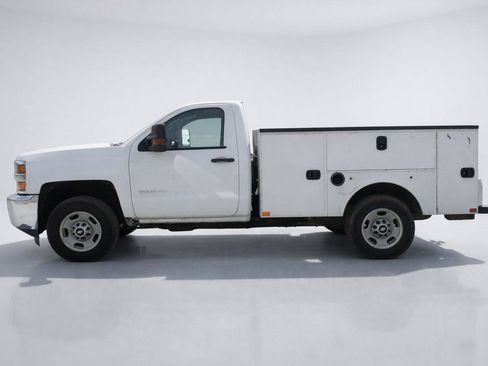 Used 2017 Chevrolet Silverado 2500 W/T w/ WT Convenience Package image 2