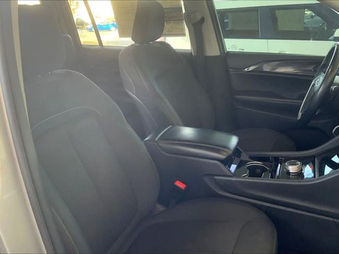 Used 2021 Jeep Grand Cherokee L Laredo w/ Luxury Tech Group I image 8