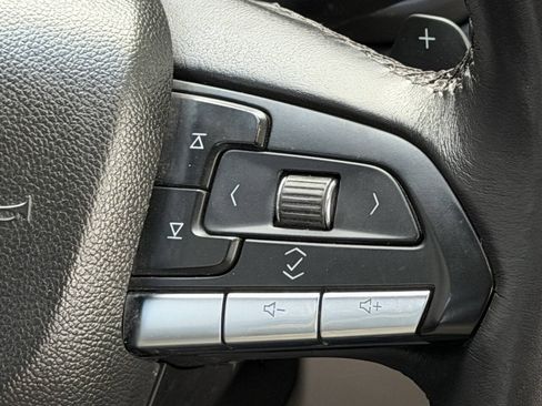 Used 2023 Cadillac XT4 Premium Luxury AWD/4WD image 26