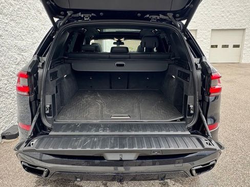 Used 2022 BMW X5 xDrive40i w/ M Sport Package AWD/4WD image 9