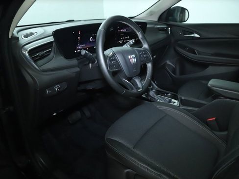 Used 2025 Buick Encore GX Preferred FWD image 17