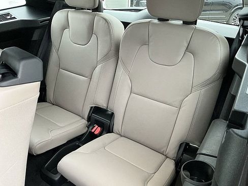 New 2026 Volvo XC90 T8 Ultra w/ Protection Package Premier image 13
