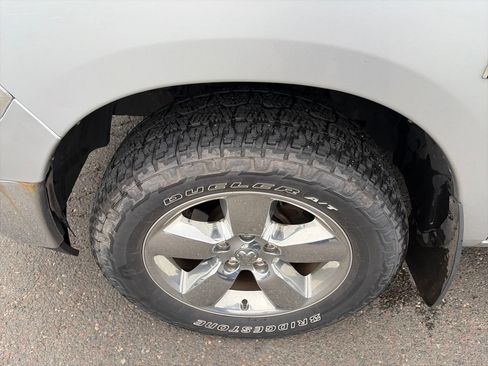 Used 2019 RAM 1500 Big Horn AWD/4WD image 11