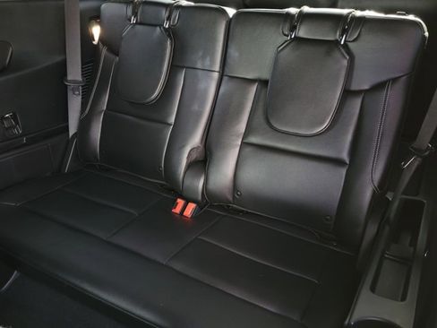 Used 2022 Ford Explorer ST w/ Equipment Group 401A image 9