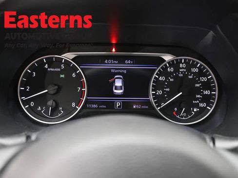 Used 2024 Nissan Sentra SV FWD image 18