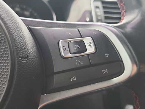 Used 2017 Volkswagen Jetta GLI FWD image 13