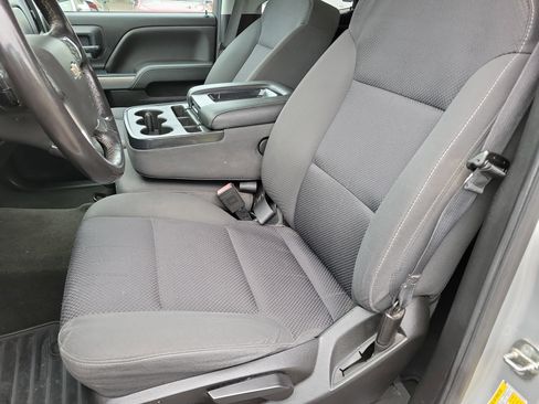 Used 2018 Chevrolet Silverado 1500 LT RWD image 4