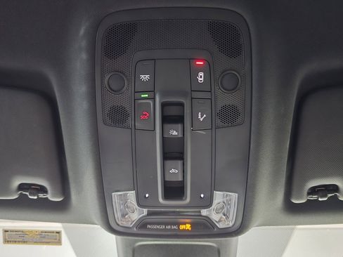 Used 2022 Audi Q3 2.0T Premium Plus image 18