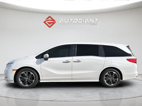 Used 2023 Honda Odyssey Elite image 5