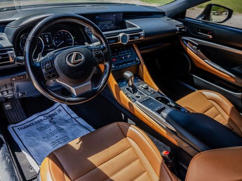 Used 2019 Lexus RC 350 w/ Premium Package RWD image 14