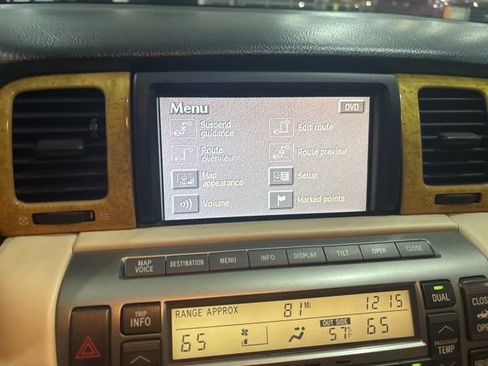 Used 2004 Lexus SC 430 Convertible image 21