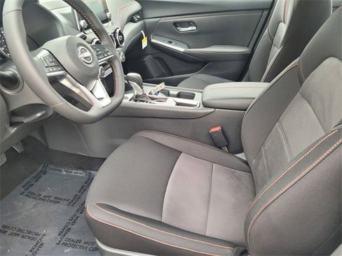 New 2025 Nissan Sentra SR image 5