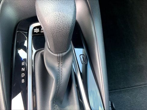 Used 2023 Toyota Corolla SE FWD image 35