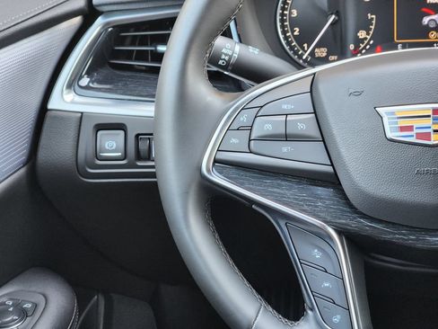 Used 2025 Cadillac XT5 Premium Luxury FWD image 28