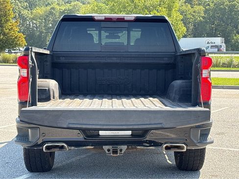 Used 2024 Chevrolet Silverado 1500 High Country AWD/4WD image 19