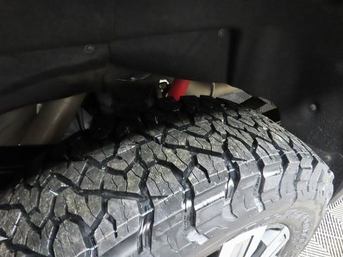 Used 2024 GMC Sierra 3500 Denali w/ Denali Reserve Package image 40