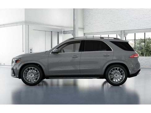 Used 2025 Mercedes-Benz GLE 350 4MATIC image 34