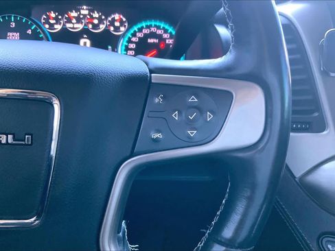 Used 2019 GMC Yukon XL Denali w/ Open Road Package image 24