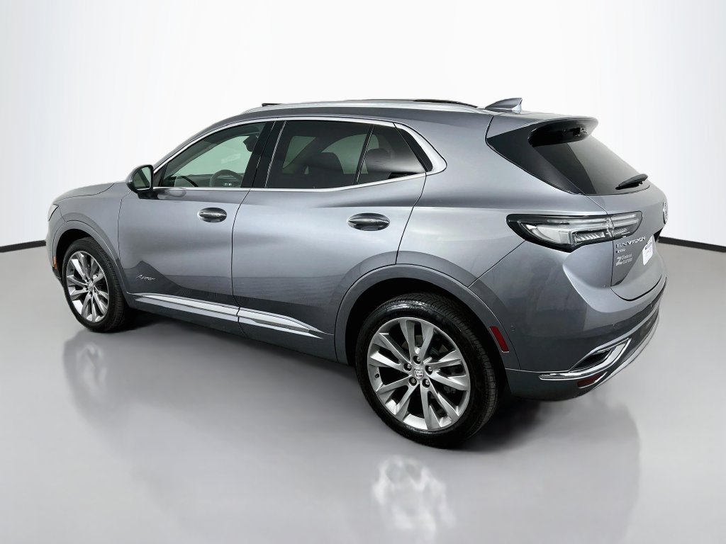 Used 2022 Buick Envision Avenir w/ Technology Package II AWD/4WD image 5