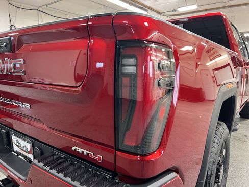 New 2026 GMC Sierra 2500 AT4 w/ AT4 Preferred Package AWD/4WD image 11