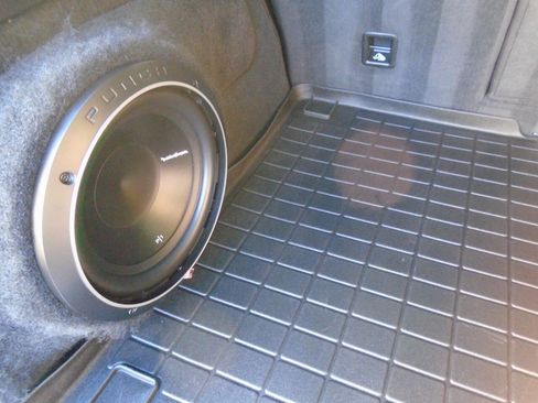 Used 2016 Volkswagen Touareg TDI image 29