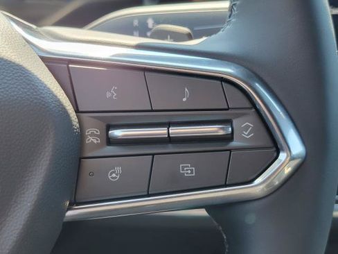 New 2027 Chevrolet Equinox LT w/ Convenience Package II FWD image 17