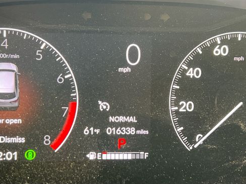 Used 2023 Honda HR-V LX image 12