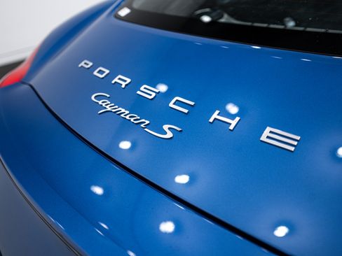 Certified 2015 Porsche Cayman S image 27