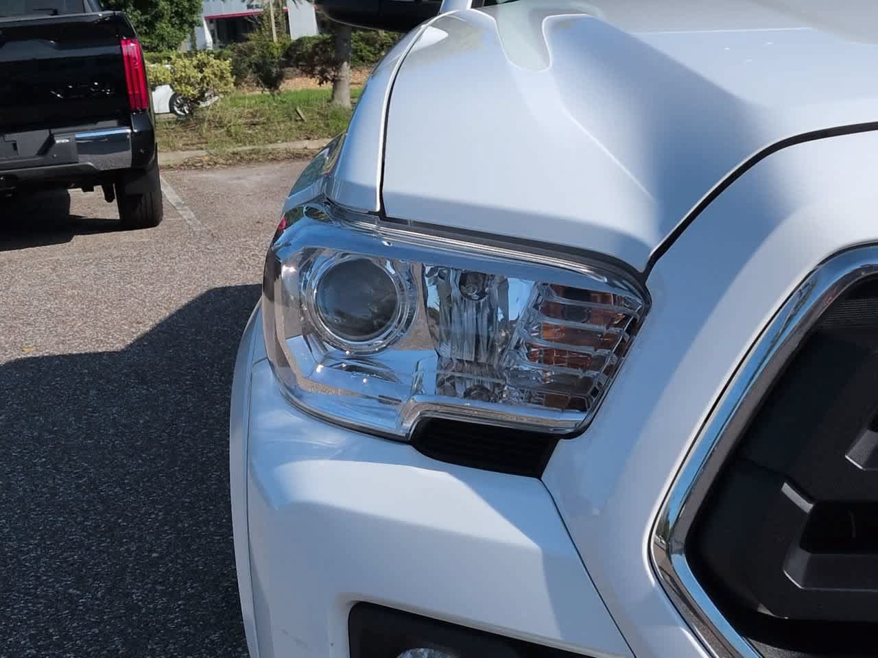 Used 2023 Toyota Tacoma SR5 RWD image 10