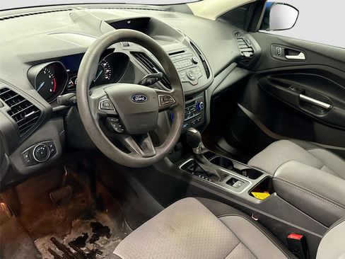 Used 2017 Ford Escape SE w/ SE Cold Weather Package image 7