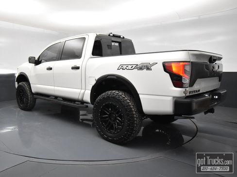 Used 2023 Nissan Titan PRO-4X w/ Pro-4x Convenience Package image 4