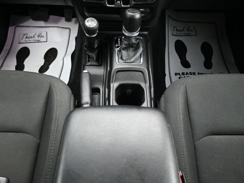 Used 2023 Jeep Wrangler Unlimited w/ Cold Weather Group AWD/4WD image 20