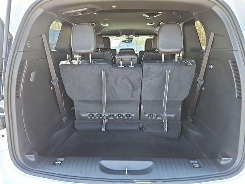New 2026 Chrysler Pacifica Select w/ S Appearance Package FWD image 19