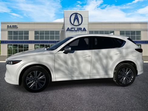 Used 2024 MAZDA CX-5 Signature image 2