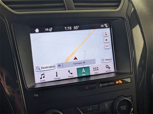 Used 2019 Ford Explorer XLT w/ Equipment Group 202A image 23