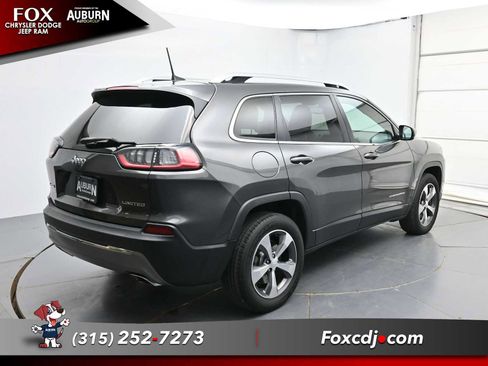 Used 2019 Jeep Cherokee Limited AWD/4WD image 16