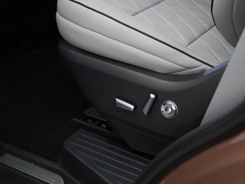 Used 2026 Lincoln Navigator Black Label AWD/4WD image 22