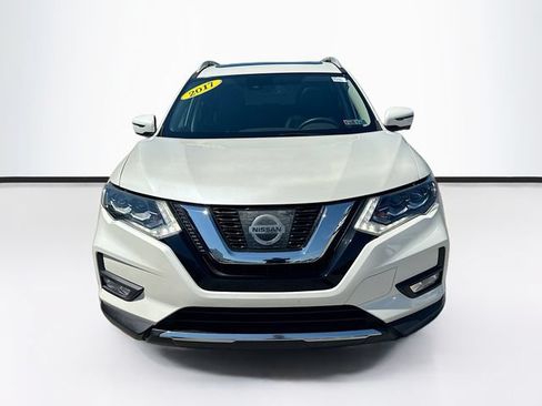 Used 2017 Nissan Rogue SL w/ SL Premium Package AWD/4WD image 2