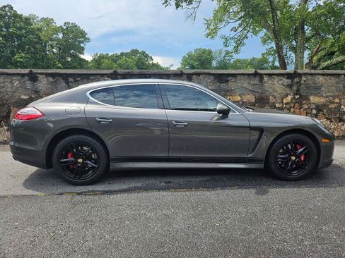 Used 2013 Porsche Panamera S RWD image 8