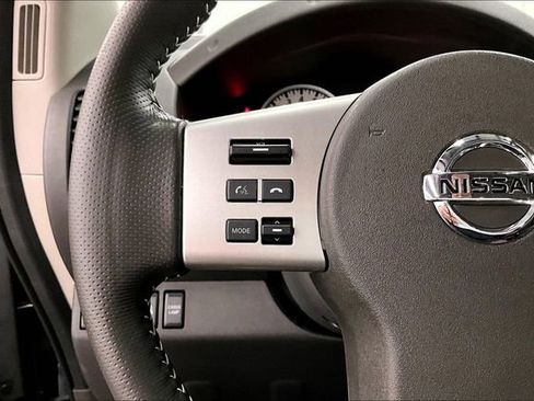 Used 2021 Nissan Frontier PRO-4X w/ Pro-4x Utility Package image 27