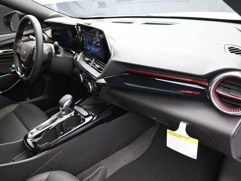 New 2026 Chevrolet Trax RS w/ Sunroof Package image 40